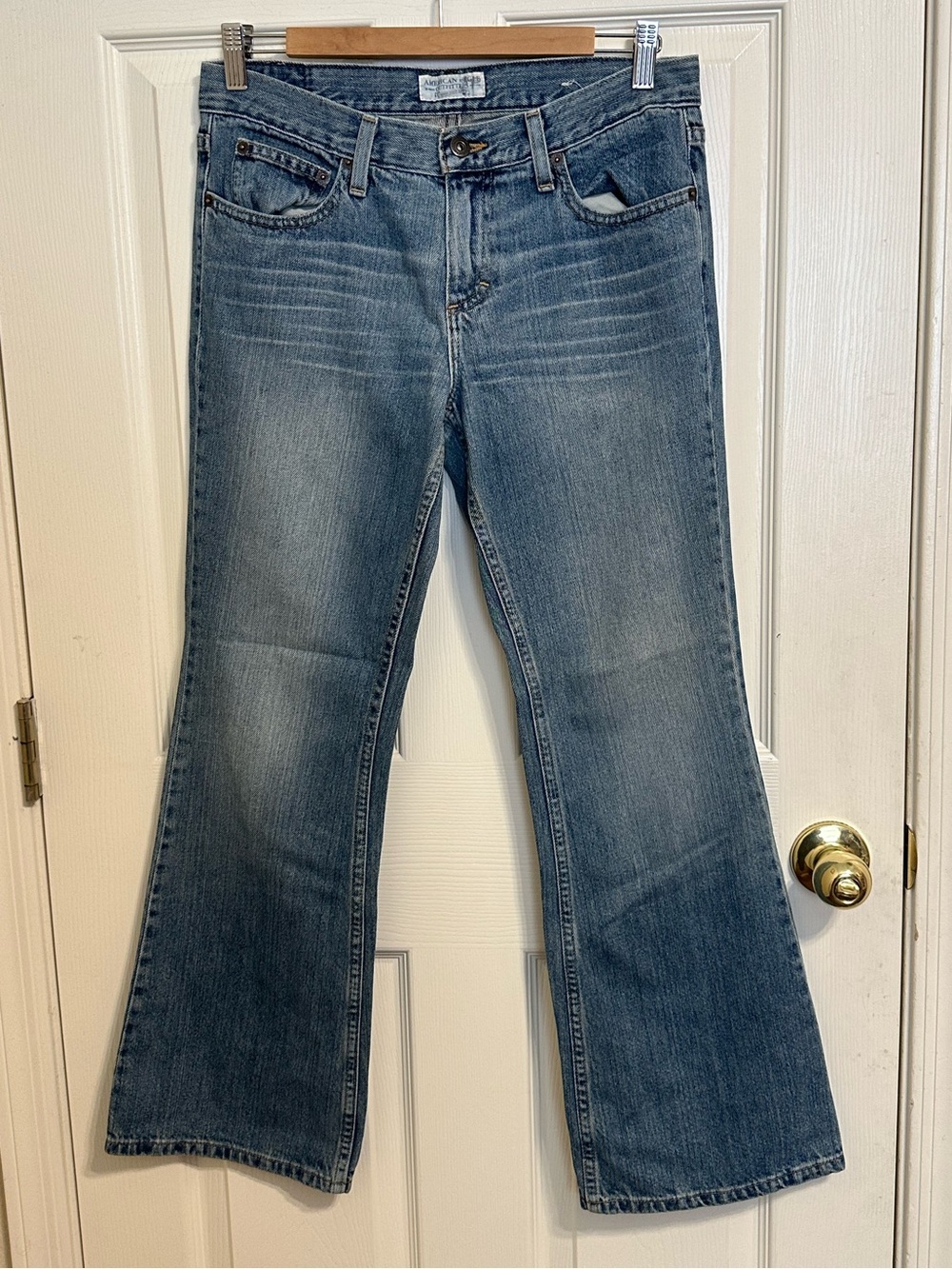 American Eagle Outfitters Women's Medium Blue Flare Jeans